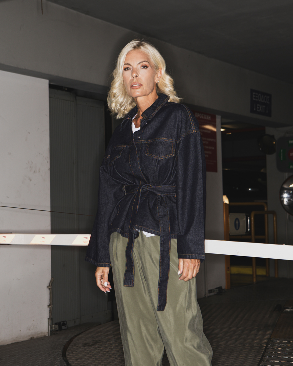 Jean jacket με ζώνη